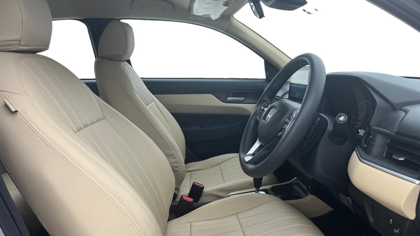 2025 Honda Amaze ZX 1.2 Petrol CVT, Petrol, Automatic, 4,295 km, Right Side Front Door Cabin