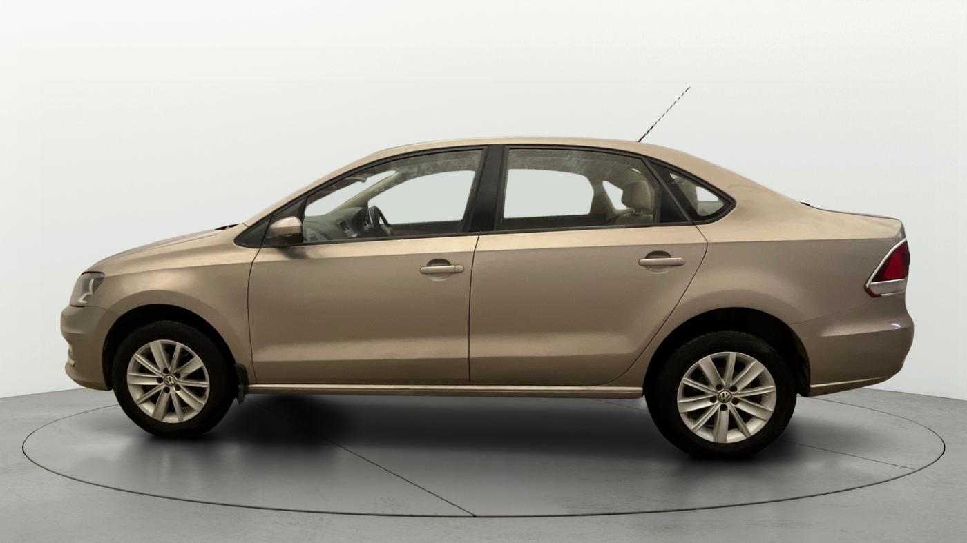 2015 Volkswagen Vento HIGHLINE 1.6 MPI, Petrol, Manual, 67,135 km, Left Side