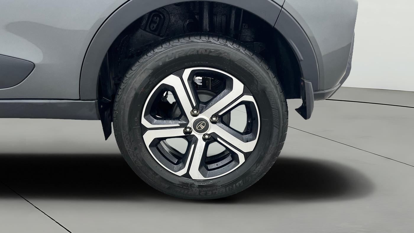 2022 Tata NEXON XZ PLUS PETROL, Petrol, Manual, 26,541 km, Left Rear Wheel
