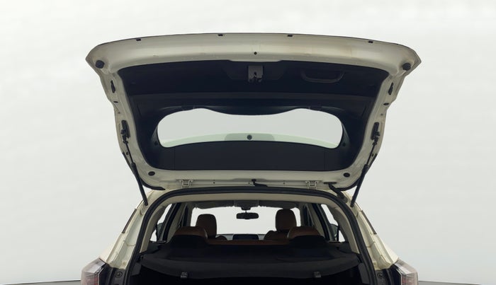 2019 Tata Harrier XM 2.0L KRYOTEC, Diesel, Manual, 47,377 km, Boot Door Open