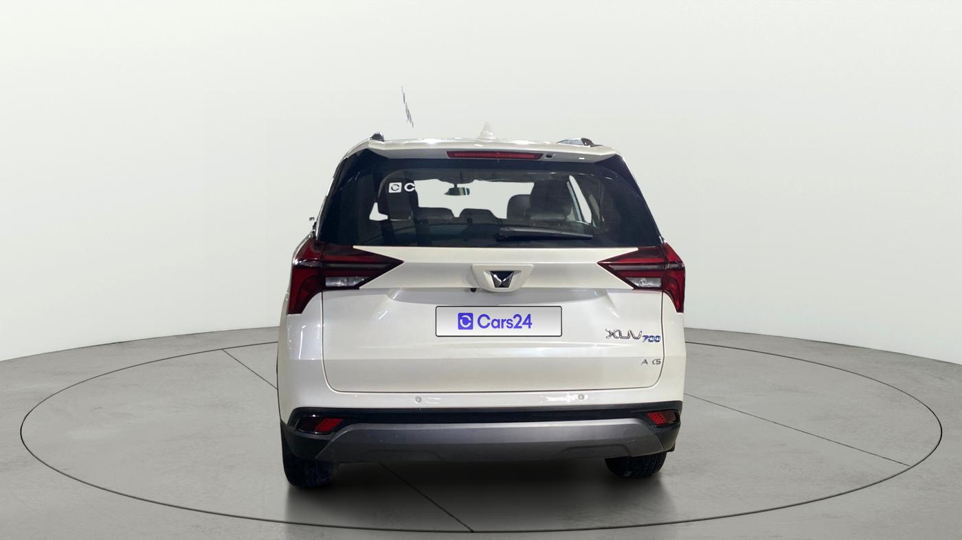 2022 Mahindra XUV700 AX 5 P MT 7 STR (E), Petrol, Manual, 14,076 km, Back/Rear