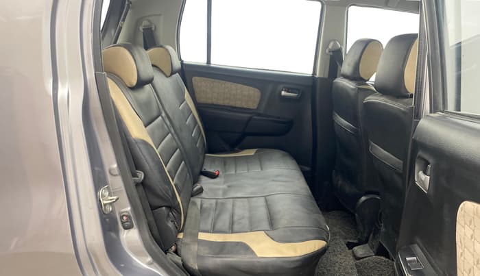 2017 Maruti Wagon R 1.0 VXI, Petrol, Manual, 72,095 km, Right Side Rear Door Cabin