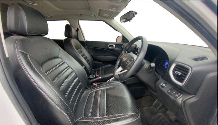 2019 Hyundai VENUE SX PLUS 1.0 TURBO DCT, Petrol, Automatic, 93,059 km, Right Side Front Door Cabin