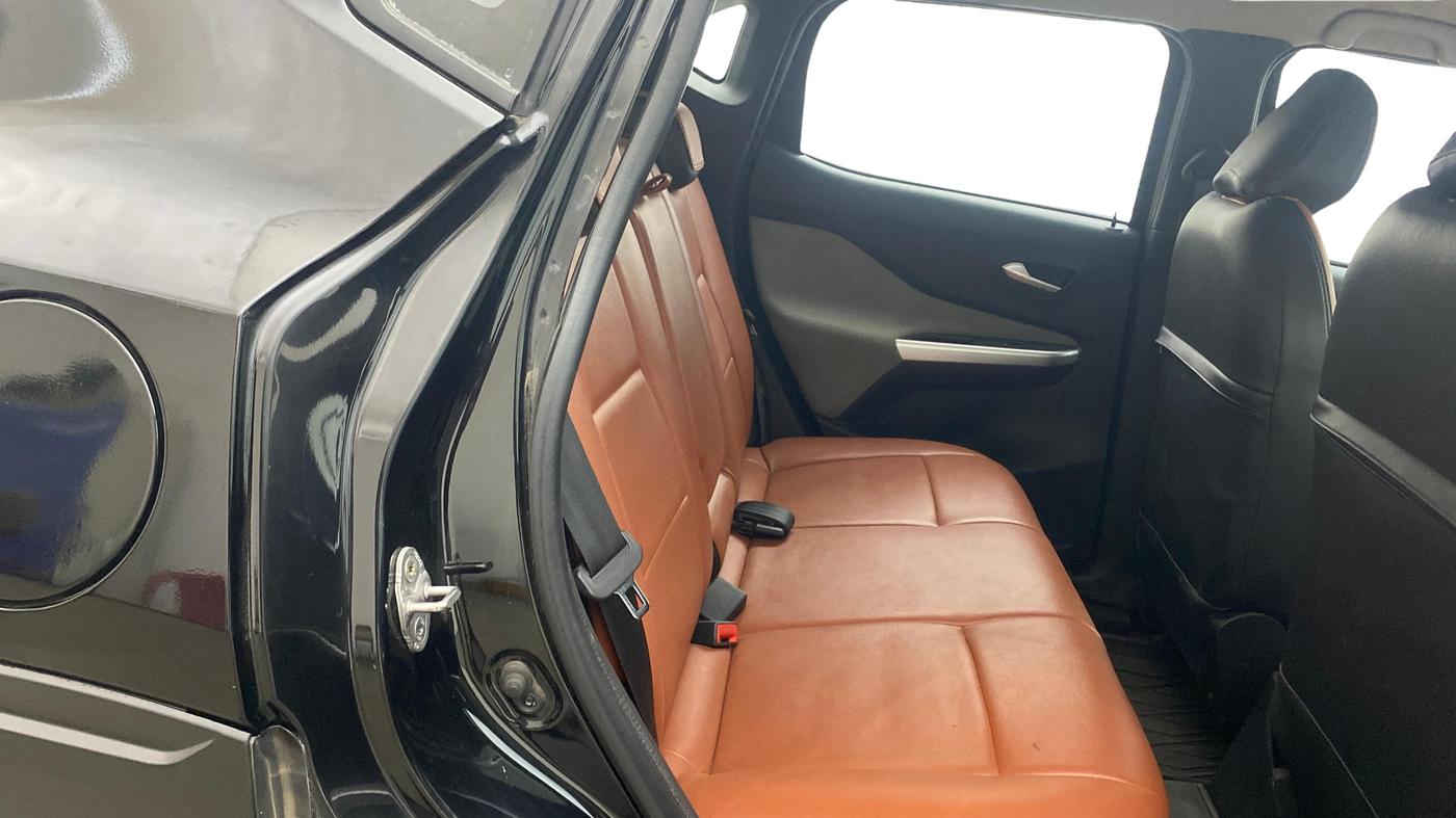 2021 Nissan MAGNITE XV MT, Petrol, Manual, 31,678 km, Right Side Rear Door Cabin