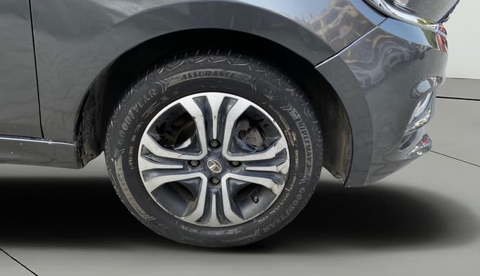 2022 Tata TIGOR XZ PLUS CNG, CNG, Manual, 1,02,167 km, Right Front Wheel
