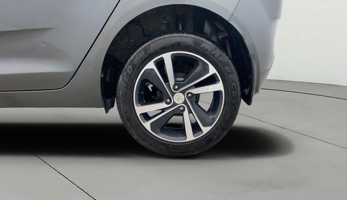 2023 Tata ALTROZ XZ + SUNROOF, Petrol, Manual, 8,013 km, Left Rear Wheel