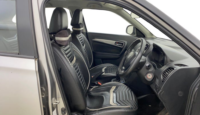 2019 Maruti Vitara Brezza ZDI AMT, Diesel, Automatic, 1,28,345 km, Right Side Front Door Cabin