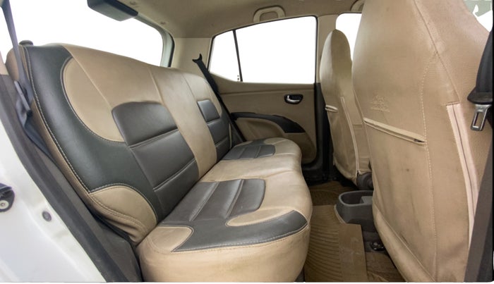 2013 Hyundai i10 MAGNA 1.1, Petrol, Manual, 38,440 km, Right Side Rear Door Cabin