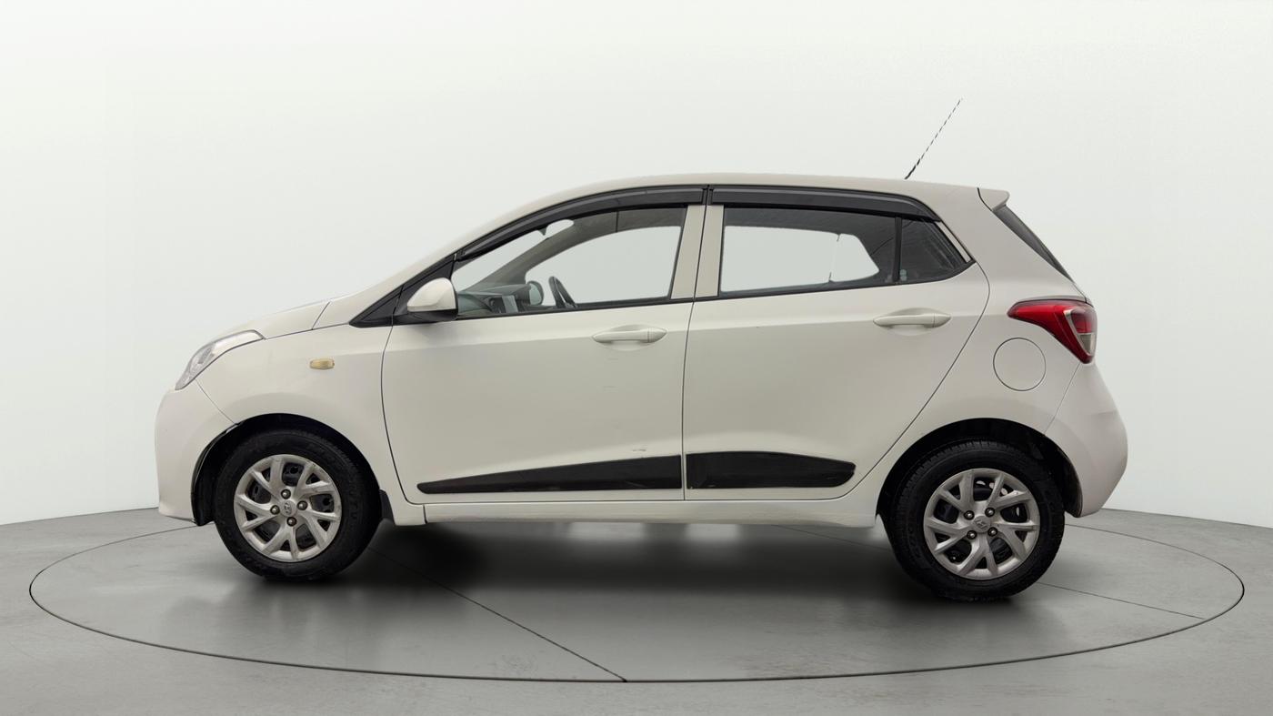 2017 Hyundai Grand i10 MAGNA 1.2 KAPPA VTVT, Petrol, Manual, 45,947 km, Left Side