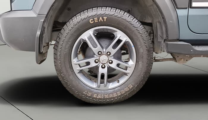 2023 Mahindra Thar LX PETROL HT 4WD AT, Petrol, Automatic, 17,621 km, Right Rear Wheel