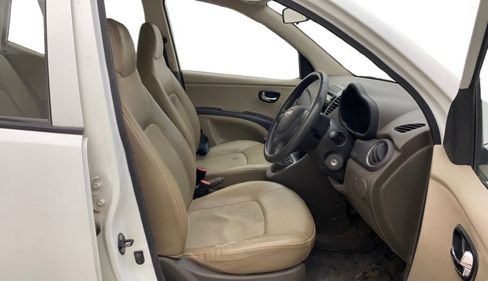 2013 Hyundai i10 MAGNA 1.2, Petrol, Manual, 1,34,639 km, Right Side Front Door Cabin