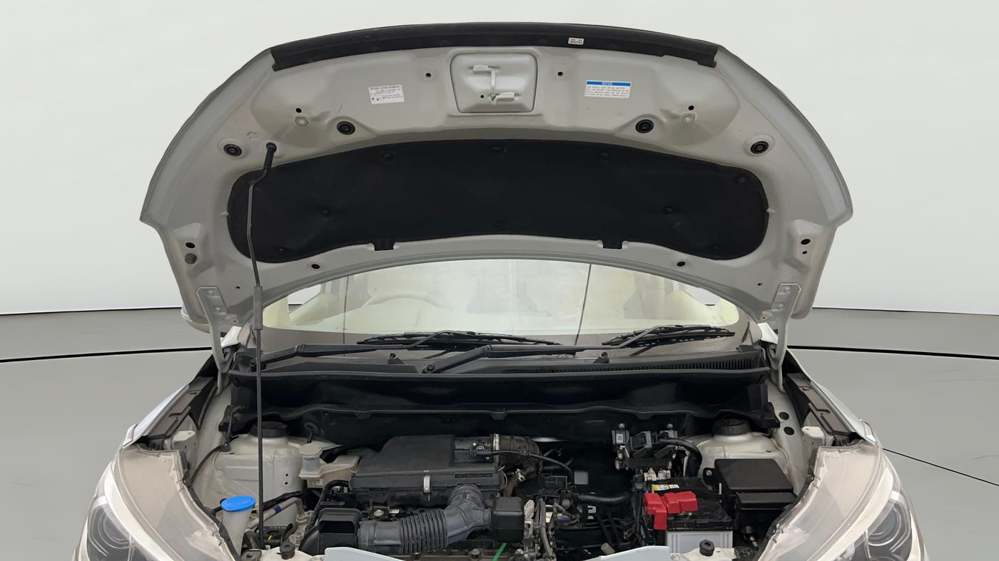 2023 Toyota RUMION V AT , Petrol, Automatic, 7,123 km, Open Bonet