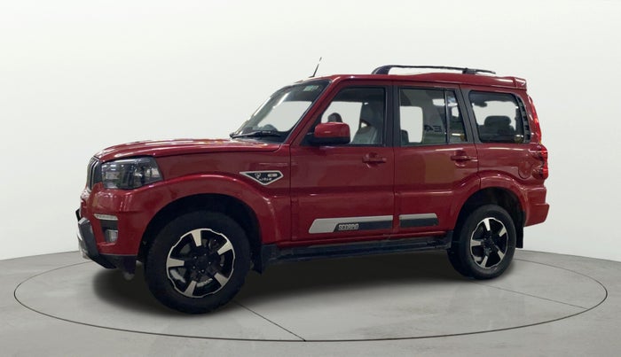 2024 Mahindra SCORPIO CLASSIC S11 MT 7S CC, Diesel, Manual, 25,948 km, Left Front Diagonal