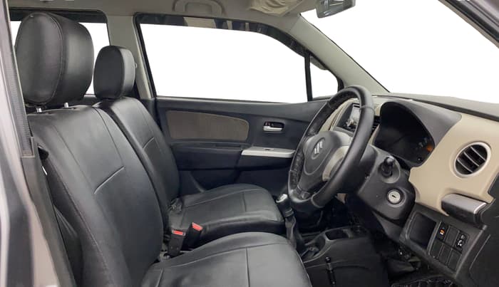 2015 Maruti Wagon R 1.0 LXI, Petrol, Manual, 63,611 km, Right Side Front Door Cabin