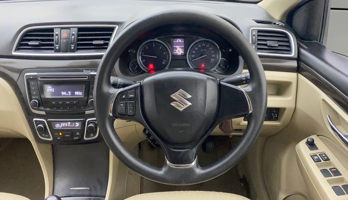 2015 Maruti Ciaz VDI +, Diesel, Manual, 75,134 km, Steering Wheel Close Up
