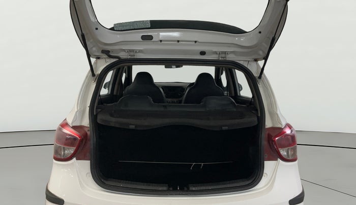 2019 Hyundai Grand i10 MAGNA 1.2 KAPPA VTVT, Petrol, Manual, 66,311 km, Boot Open Zoomed View