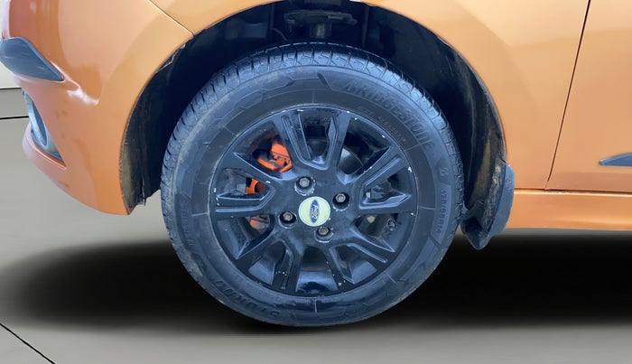 2016 Tata Tiago XZ PETROL, Petrol, Manual, 1,35,171 km, Left Front Wheel