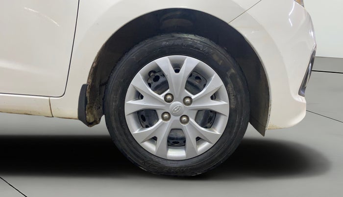 2016 Hyundai Grand i10 MAGNA 1.2 KAPPA VTVT, Petrol, Manual, 68,734 km, Right Front Wheel