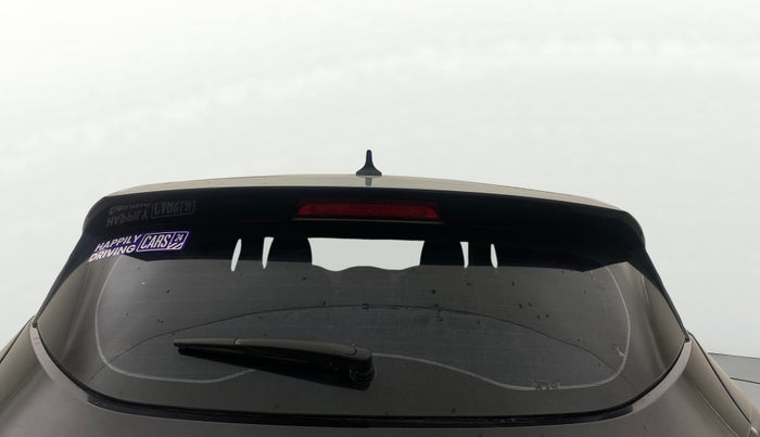 2020 Tata Harrier XZA PLUS 2.0L DARK EDITION, Diesel, Automatic, 1,15,220 km, Rear Windshield