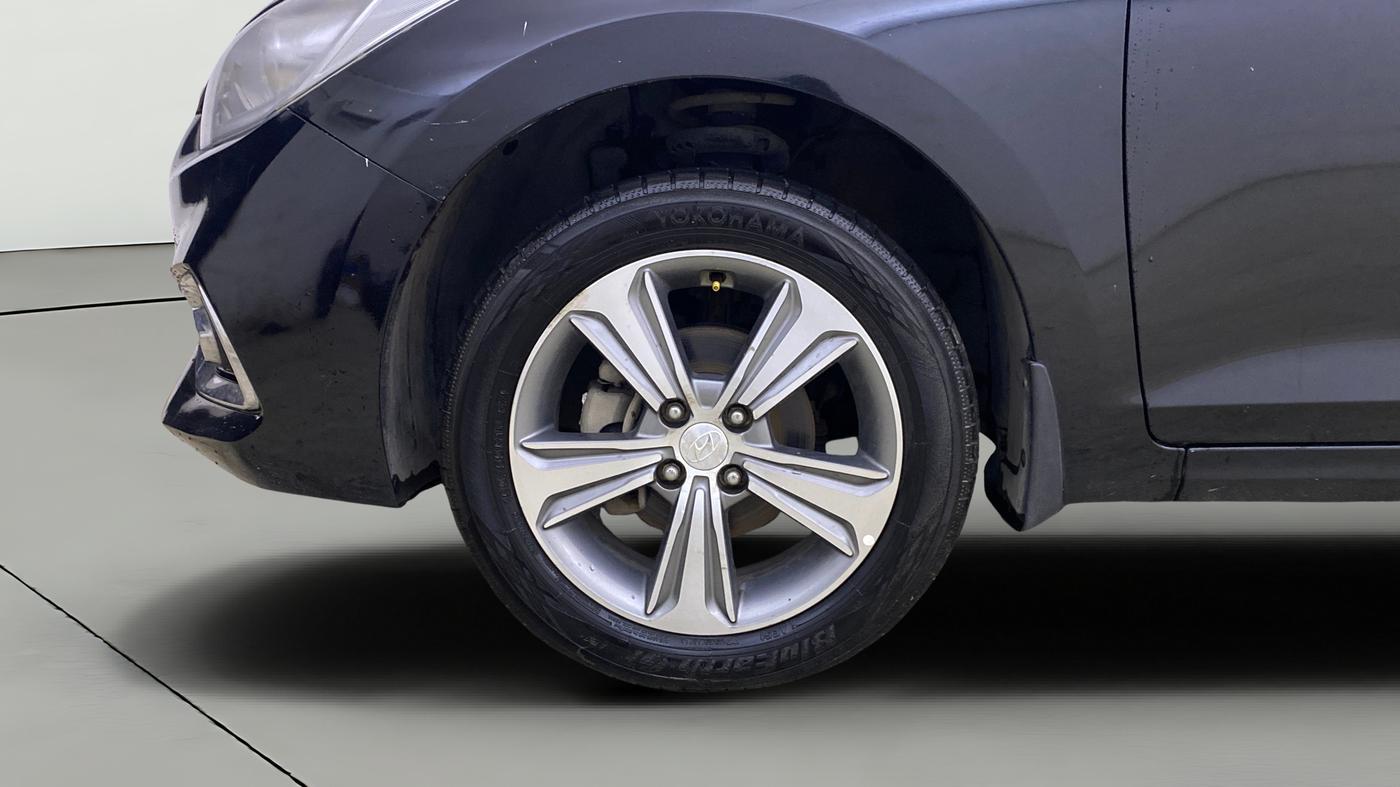 2019 Hyundai Verna 1.6 VTVT SX, Petrol, Manual, 76,057 km, Left Front Wheel