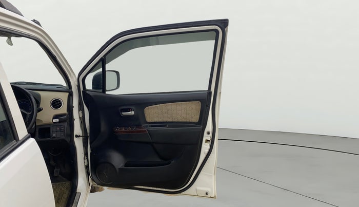 2018 Maruti Wagon R 1.0 VXI AMT, CNG, Automatic, 91,489 km, RHS Front Door