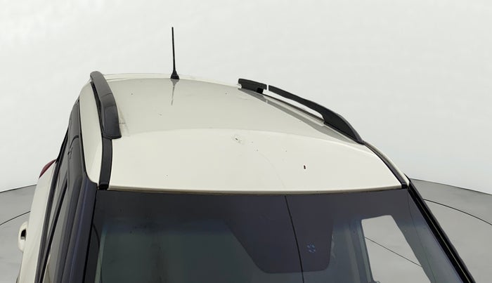 2019 Mahindra XUV300 W8 1.2 PETROL, Petrol, Manual, 82,081 km, Roof