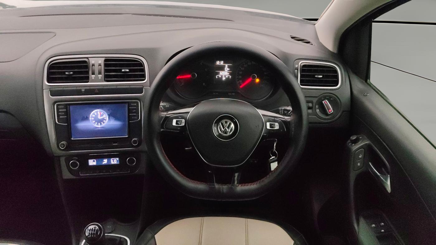2021 Volkswagen Polo HIGHLINE PLUS 1.0, Petrol, Manual, 62,937 km, Steering Wheel Close Up