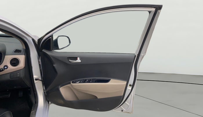 2016 Hyundai Grand i10 ASTA (O) AT 1.2 KAPPA VTVT, Petrol, Automatic, 50,366 km, RHS Front Door