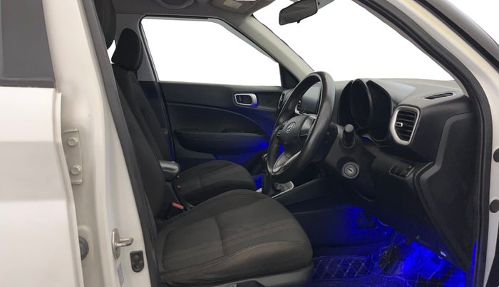 2020 Hyundai VENUE S+ 1.2, Petrol, Manual, 62,110 km, Right Side Front Door Cabin