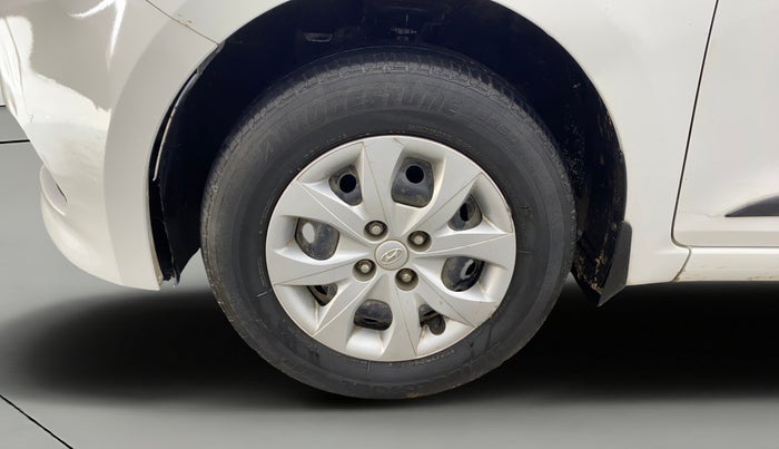 2016 Hyundai Elite i20 SPORTZ 1.2, Petrol, Manual, 32,569 km, Left Front Wheel