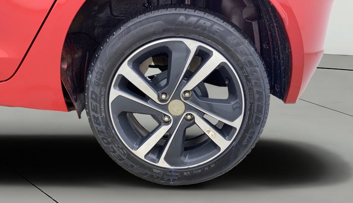 2023 Tata ALTROZ XZ PLUS PETROL, Petrol, Manual, 9,601 km, Left Rear Wheel