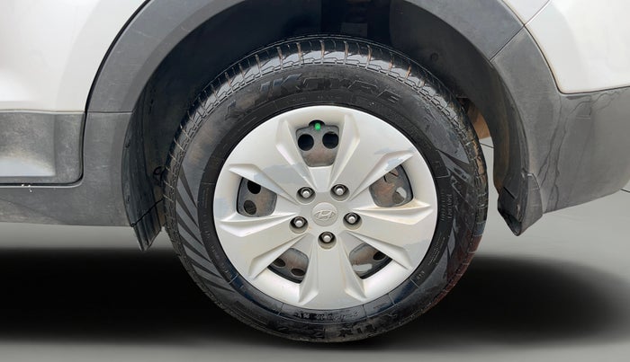 2018 Hyundai Creta E PLUS 1.6 PETROL, Petrol, Manual, 1,43,132 km, Left Rear Wheel