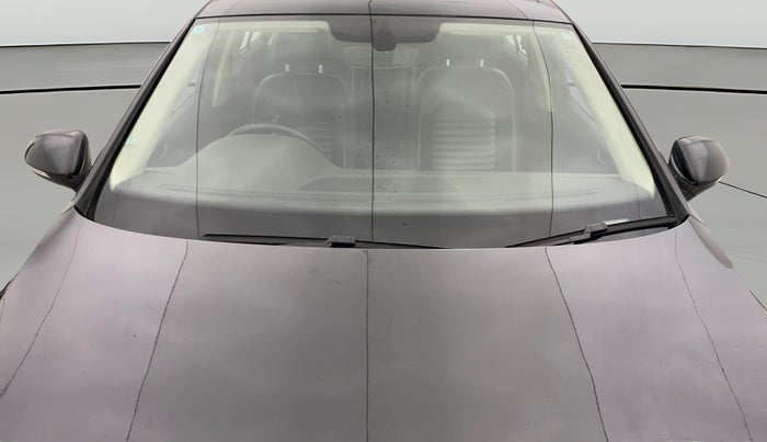 2018 Volkswagen Passat HIGHLINE DSG, Diesel, Automatic, 1,08,680 km, Front Windshield