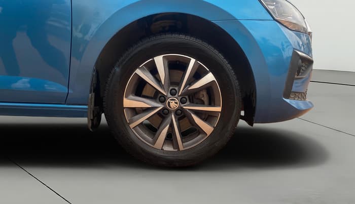 2022 Skoda SLAVIA STYLE 1.5L TSI DSG, Petrol, Automatic, 50,827 km, Right Front Wheel