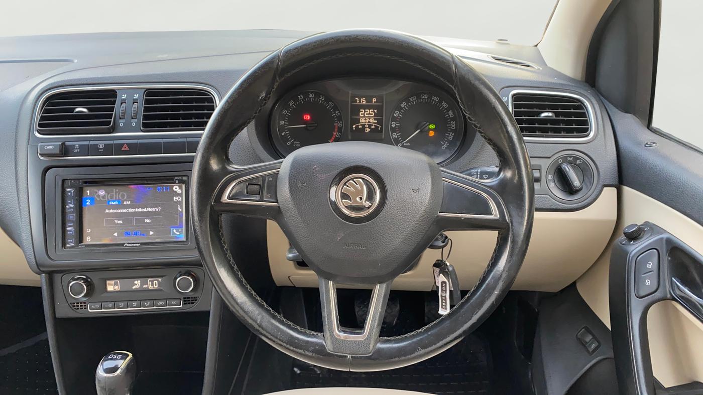 2017 Skoda Rapid AMBITION 1.5 TDI AT, Diesel, Automatic, 86,520 km, Steering Wheel Close Up