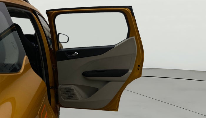 2019 Renault TRIBER RXZ, Petrol, Manual, 66,095 km, RHS Rear Door