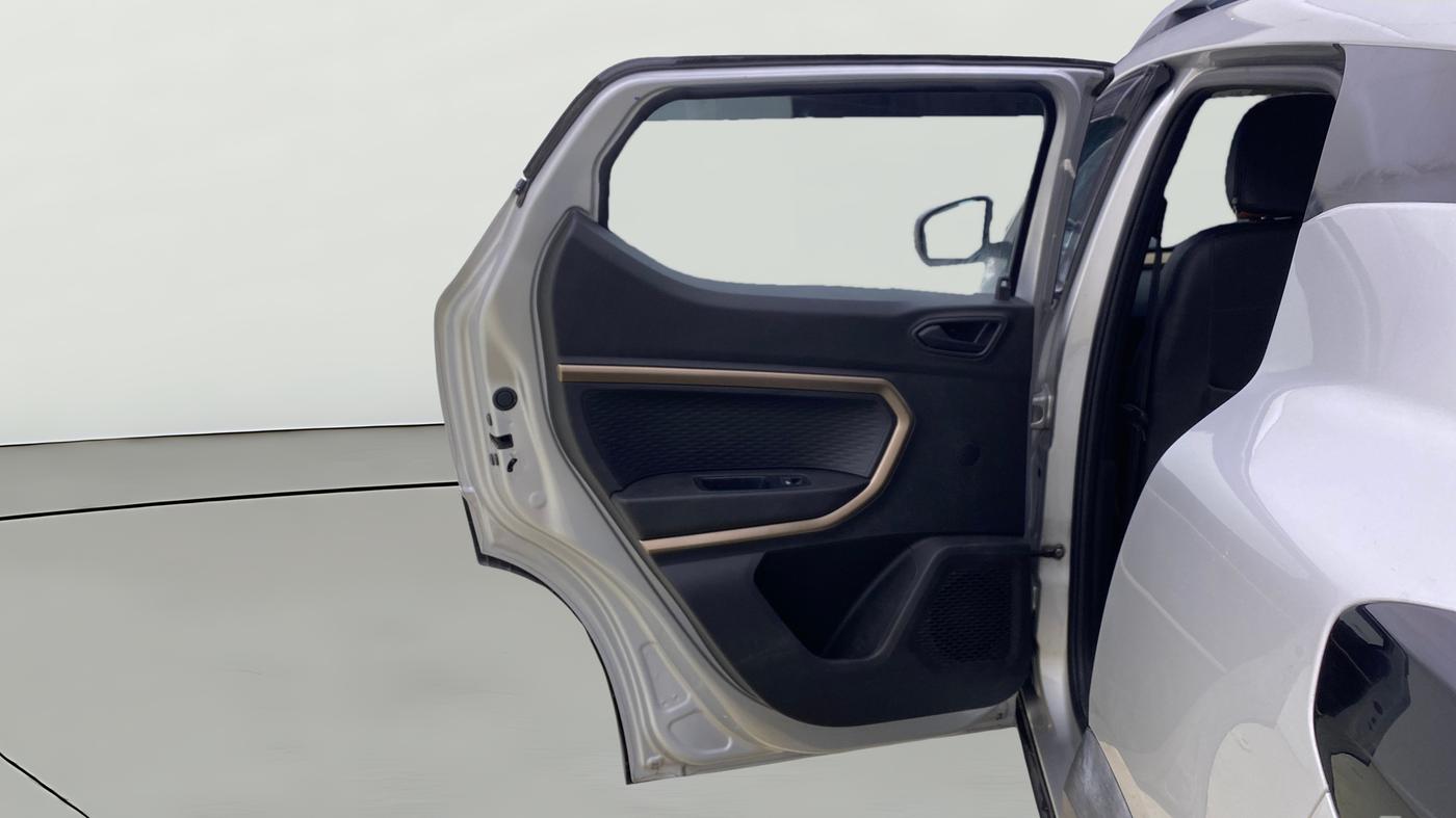 2022 Renault Kiger RXT AMT, CNG, Automatic, 38,110 km, LHS Rear Door