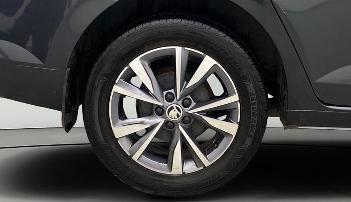 2022 Skoda SLAVIA STYLE 1.0L TSI AT, Petrol, Automatic, 48,122 km, Right Rear Wheel