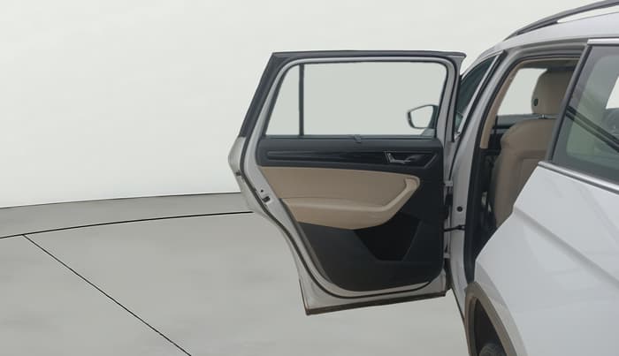 2017 Skoda Kodiaq STYLE 2.0 TDI 4X4 AT, Diesel, Automatic, 1,00,397 km, LHS Rear Door