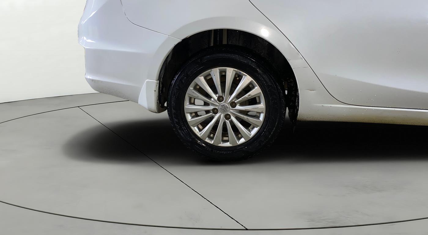 2016 Maruti Ciaz ZXI, Petrol, Manual, 33,966 km, Right Rear Wheel