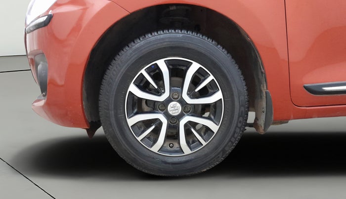 2020 Maruti Swift VXI, Petrol, Manual, 21,989 km, Left Front Wheel
