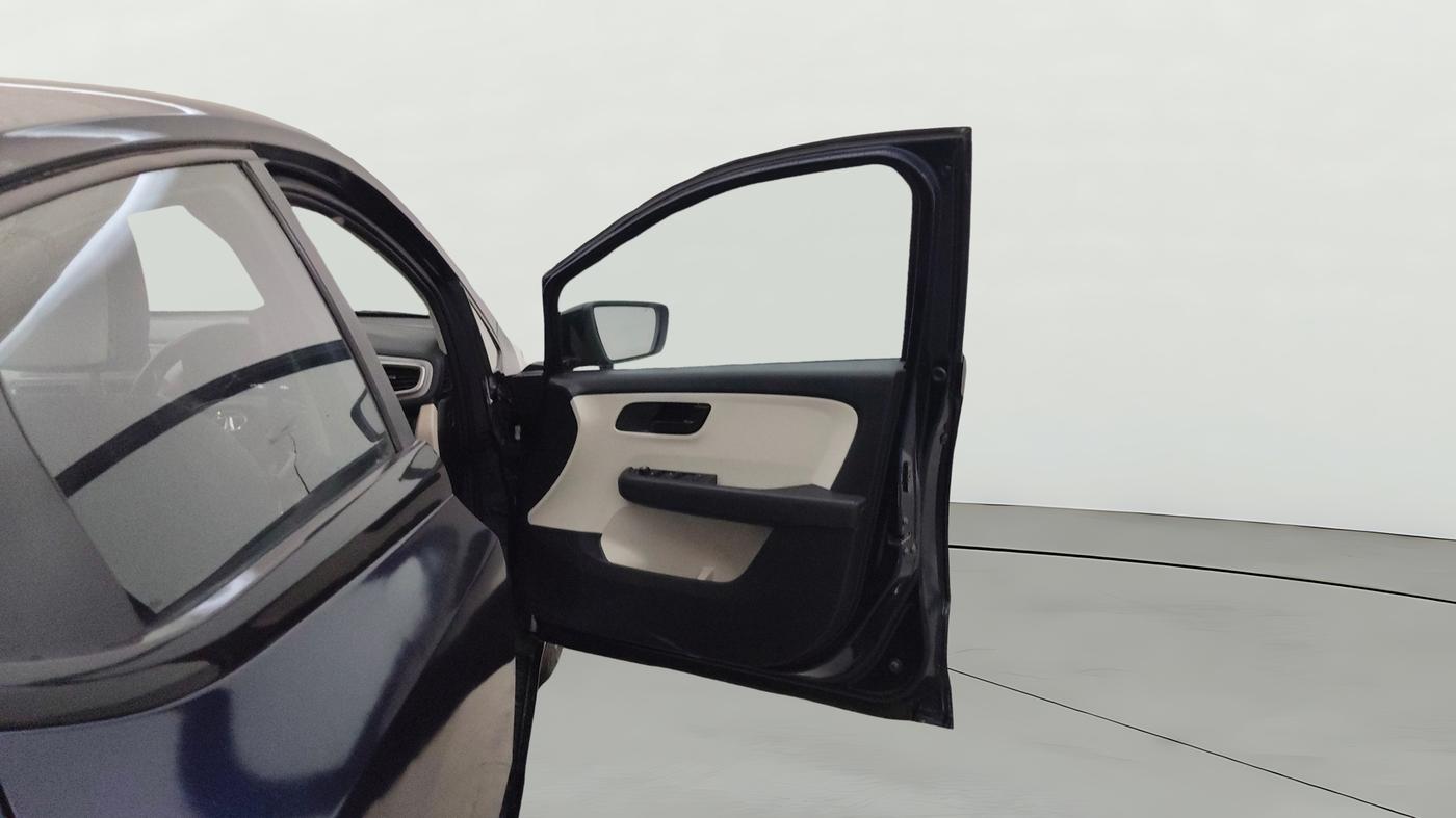 2022 Tata ALTROZ XTA, Petrol, Automatic, 36,238 km, RHS Front Door
