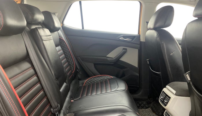 2021 Skoda KUSHAQ AMBITION 1.0L TSI AT, Petrol, Automatic, 76,745 km, Right Side Rear Door Cabin