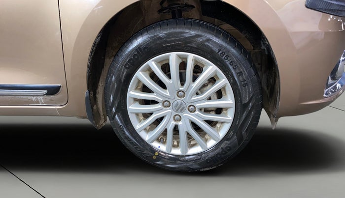 2022 Maruti Dzire ZXI AMT, Petrol, Automatic, 2,822 km, Right Front Wheel