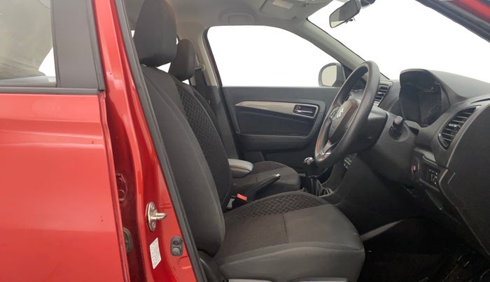 2019 Maruti Vitara Brezza ZDI PLUS DUAL TONE, Diesel, Manual, 35,944 km, Right Side Front Door Cabin