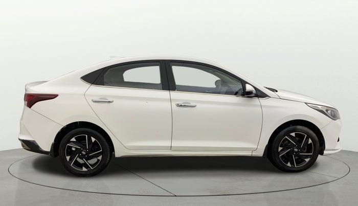 2021 Hyundai Verna SX 1.5 CRDI, Diesel, Manual, 97,843 km, Right Side View