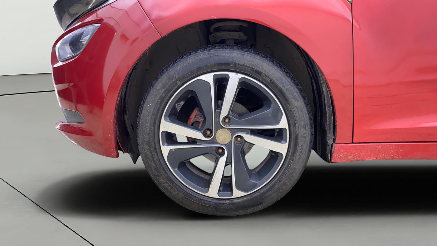 2020 Tata ALTROZ XZ PETROL, Petrol, Manual, 48,191 km, Left Front Wheel