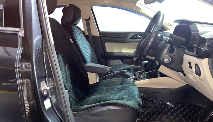 2022 Skoda SLAVIA STYLE 1.0L TSI AT, Petrol, Automatic, 28,140 km, Right Side Front Door Cabin