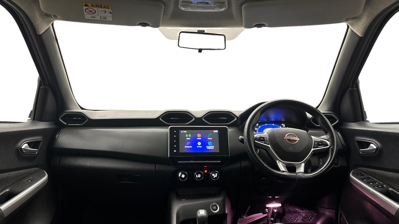 2022 Nissan MAGNITE XV TURBO CVT DUAL TONE, Petrol, Automatic, 40,359 km, Dashboard