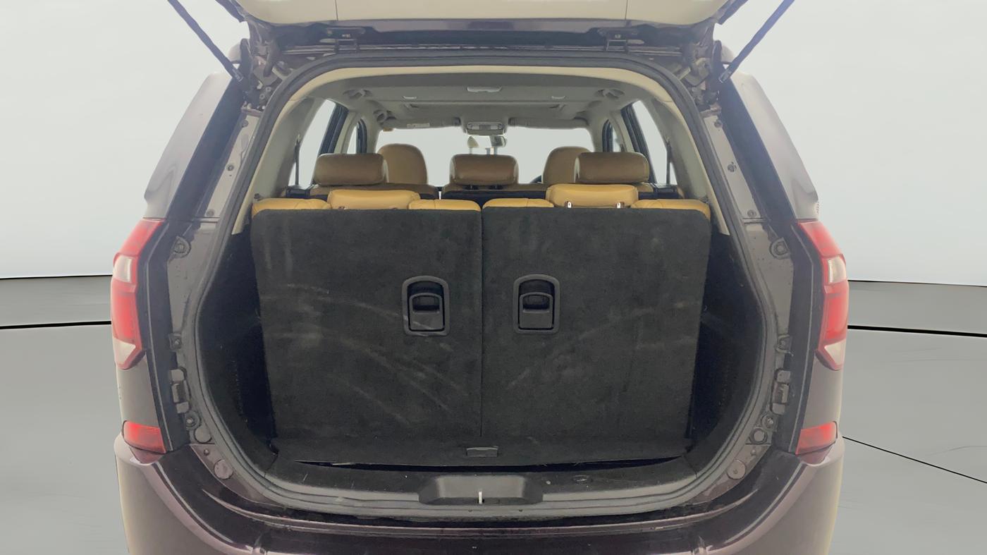 2018 Mahindra XUV500 W11 (O) AT, Diesel, Automatic, 24,675 km, Boot Open Zoomed View